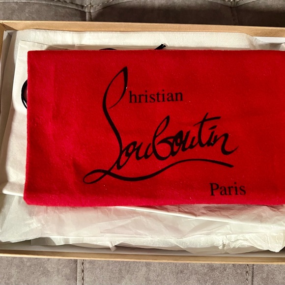 Christian Louboutin Follies Lace Heels in Fluorescent Yellow - Picture 13 of 15